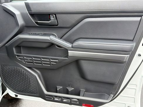 Used 2026 Toyota Tacoma SR5 RWD image 34