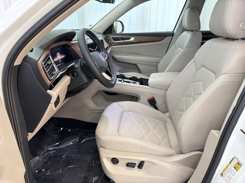 New 2026 Volkswagen Atlas SE image 5