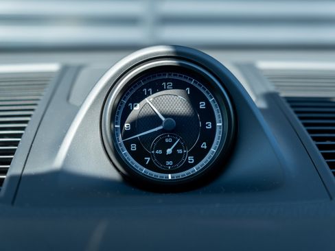 Certified 2026 Porsche Macan image 19