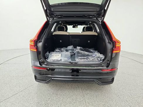 New 2026 Volvo XC60 T8 Plus w/ Protection Package Premier AWD/4WD image 15