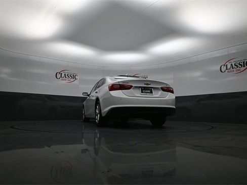 Used 2024 Chevrolet Malibu LT image 22