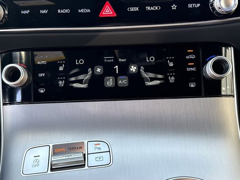 New 2026 Genesis GV70 3.5T Sport Advanced image 25