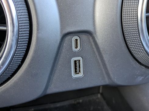 Used 2023 Chevrolet Blazer LT image 21