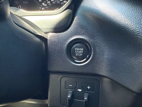 Used 2025 Toyota Tundra SR5 AWD/4WD image 21