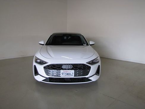 Used 2025 Audi A5 2.0T Premium image 2