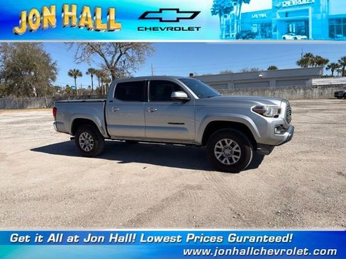 Used 2018 Toyota Tacoma 2WD Double Cab image 17