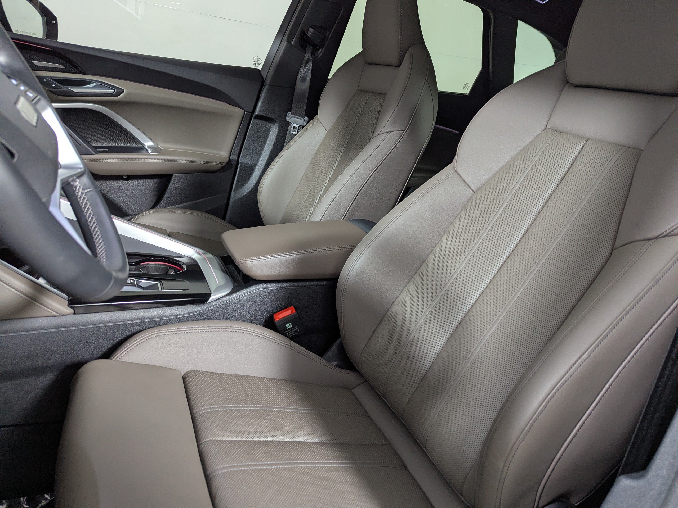 Certified 2025 Audi Q5 Premium AWD/4WD image 15
