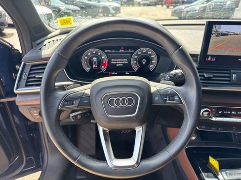 Used 2021 Audi Q5 2.0T Premium Plus w/ Premium Plus Package AWD/4WD image 11