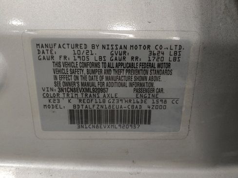 Used 2021 Nissan Versa SV FWD image 33