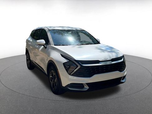 Used 2025 Kia Sportage LX FWD image 1