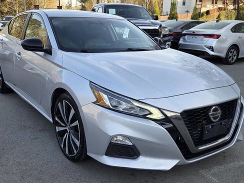 Used 2019 Nissan Altima 2.5 SR image 3