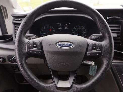 Used 2023 Ford Transit 350 XLT image 13