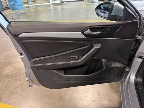 Used 2025 Volkswagen Jetta S FWD image 23