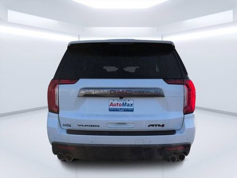 Used 2024 GMC Yukon AT4 w/ Technology Package AWD/4WD image 4