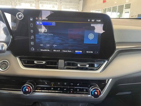 Used 2026 Chevrolet Equinox LT w/ Convenience Package II image 15