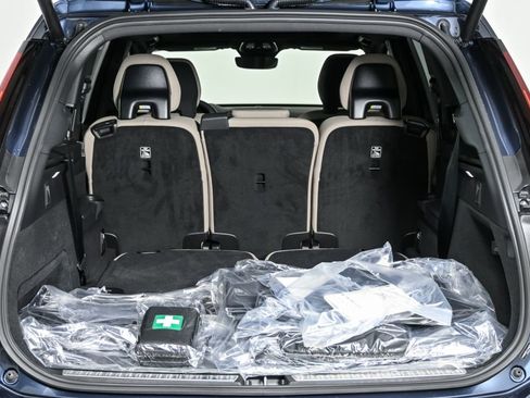 Used 2026 Volvo XC90 B6 Plus w/ Protection Package Premier image 32