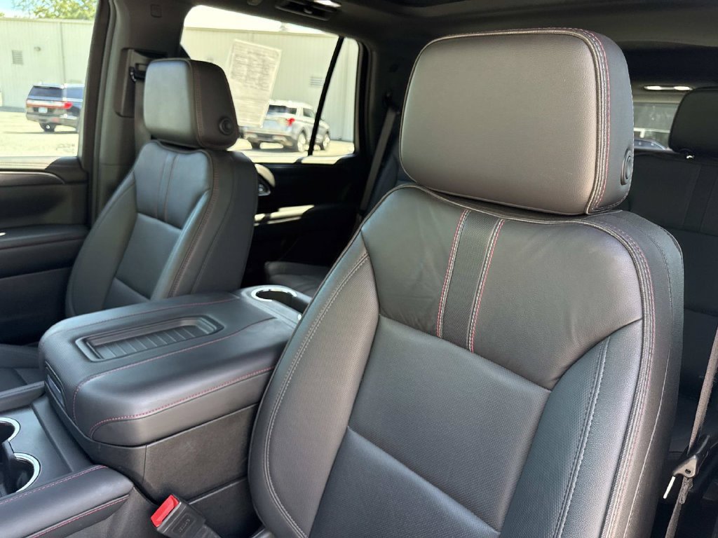 Used 2024 Chevrolet Tahoe RST w/ Luxury Package AWD/4WD image 22