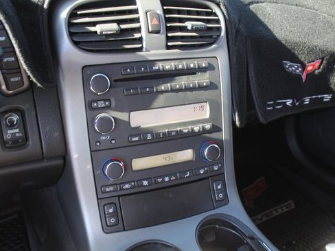 Used 2007 Chevrolet Corvette Convertible w/ Preferred Equipment Group image 24