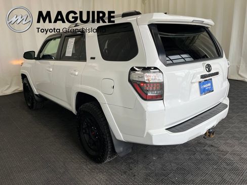 Used 2021 Toyota 4Runner SR5 Premium w/ Moonroof Package AWD/4WD image 30