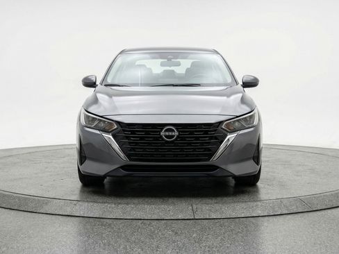 Used 2025 Nissan Sentra SV FWD image 2