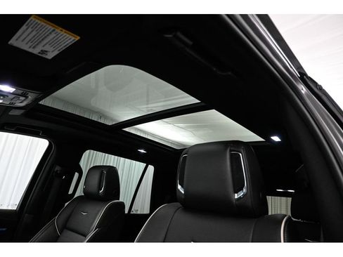 Used 2024 Cadillac Escalade Premium Luxury w/ LPO, Floor Liner Package AWD/4WD image 11