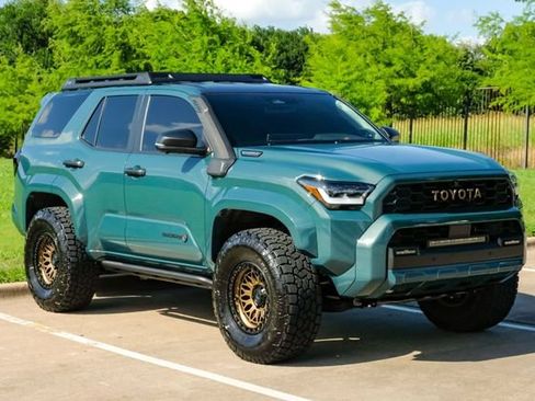 Used 2025 Toyota 4Runner Trailhunter AWD/4WD image 10
