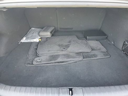 Used 2023 Genesis G70 2.0T image 5