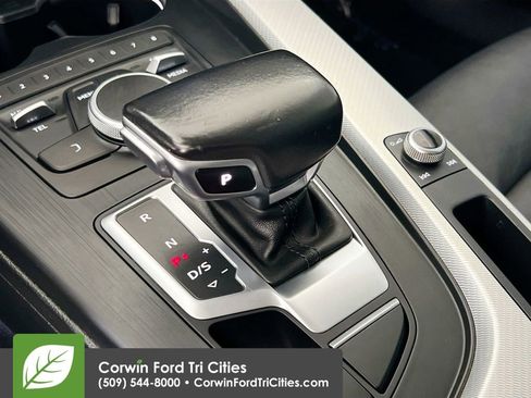Used 2017 Audi A4 2.0T Premium image 10