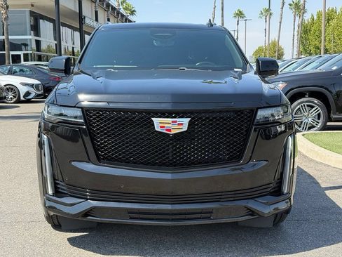Used 2021 Cadillac Escalade Sport w/ Driver Assist Tech Package AWD/4WD image 17