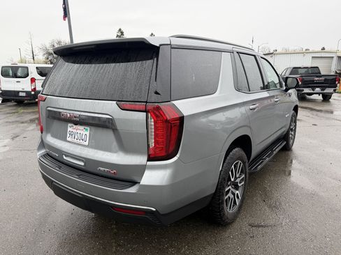 Used 2024 GMC Yukon AT4 w/ Technology Package image 5
