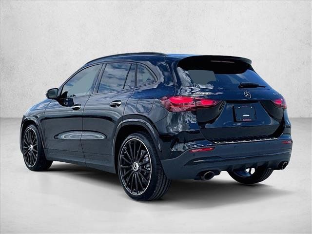 New 2026 Mercedes-Benz GLA 35 AMG 4MATIC image 3