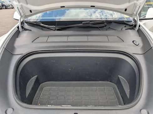Used 2023 Tesla Model Y Performance AWD/4WD image 10