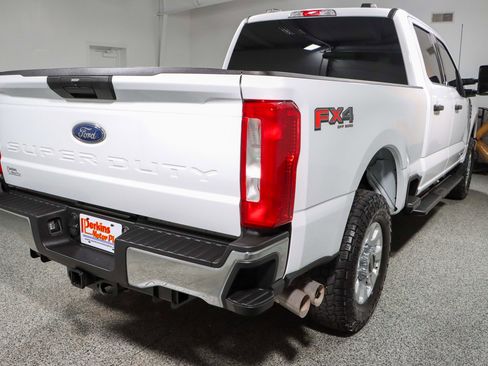 Used 2024 Ford F250 XLT w/ FX4 Off-Road Package AWD/4WD image 7