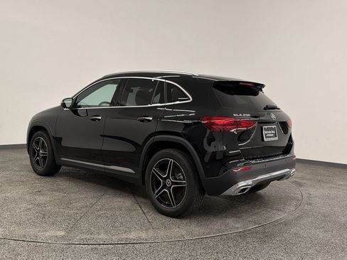 Certified 2026 Mercedes-Benz GLA 250 4MATIC image 3
