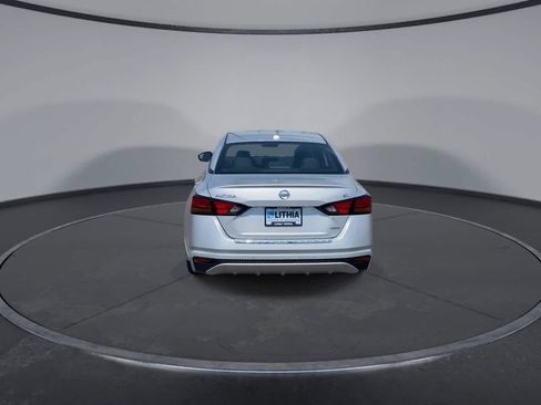 Used 2022 Nissan Altima 2.5 SV AWD/4WD image 8