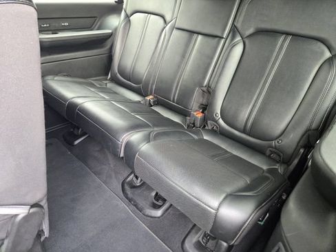 Certified 2024 Jeep Wagoneer L Series II RWD image 30