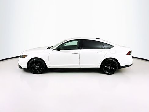 Used 2025 Honda Accord SE image 4