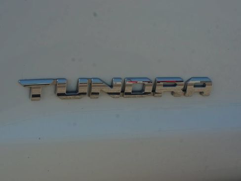 Used 2019 Toyota Tundra Limited w/ Limited Premium Package AWD/4WD image 18