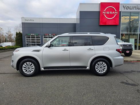 Certified 2024 Nissan Armada SV image 8