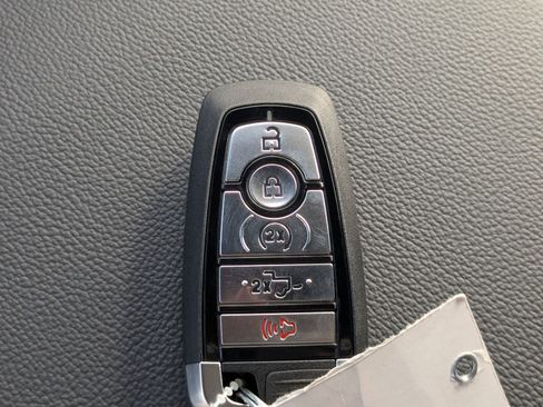 New 2025 Ford F150 Lariat w/ Equipment Group 502A High image 32