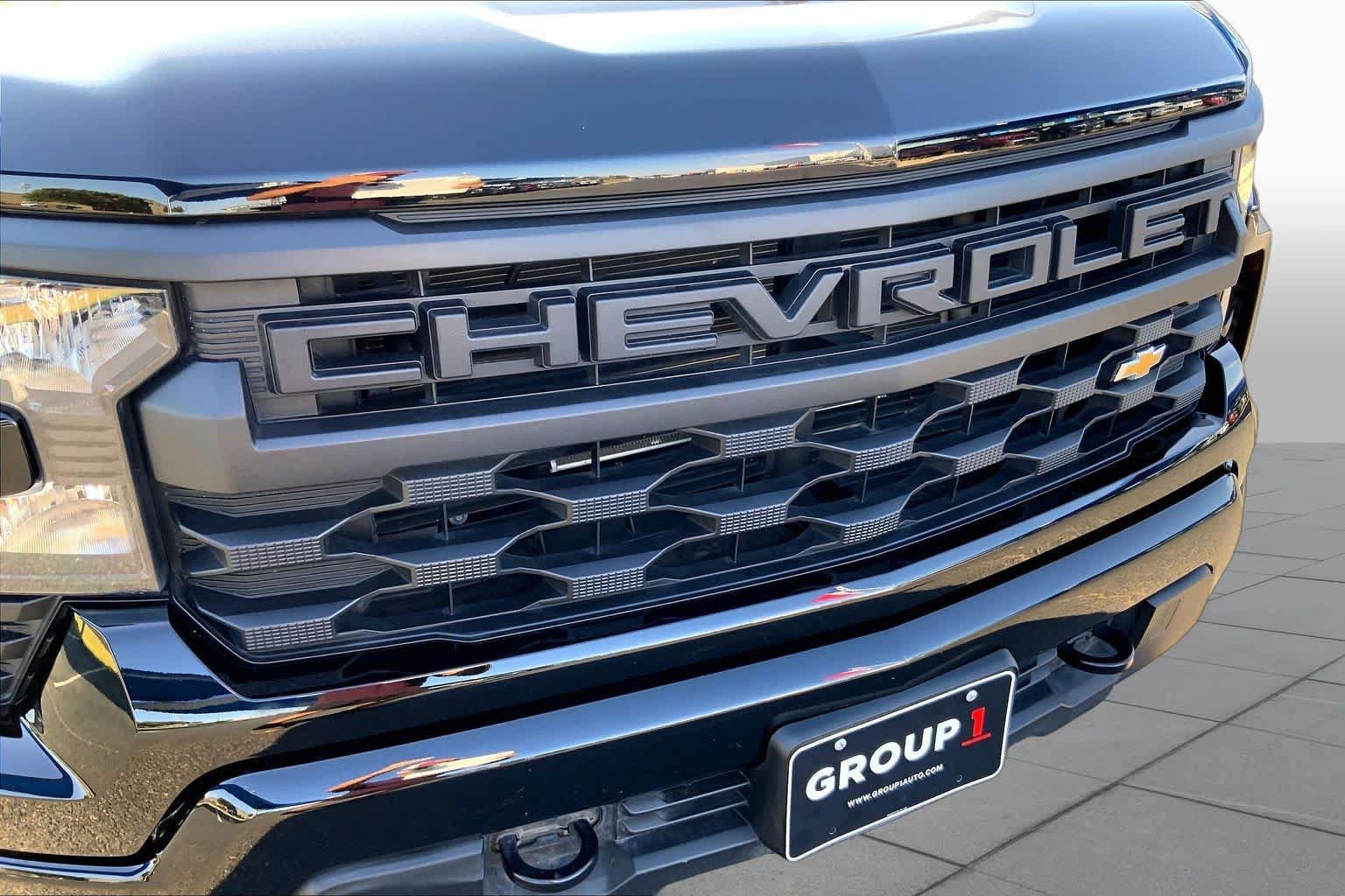 Used 2025 Chevrolet Silverado 1500 Custom RWD image 30