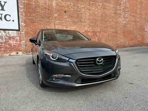 Used 2017 MAZDA MAZDA3 Grand Touring w/ Premium Equipment Package FWD image 2