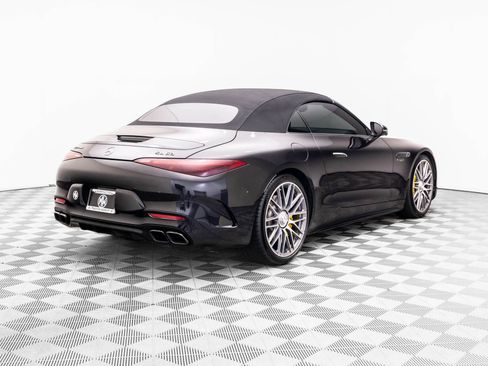 Used 2022 Mercedes-Benz SL 63 AMG 4MATIC w/ Driver Assistance Package image 8