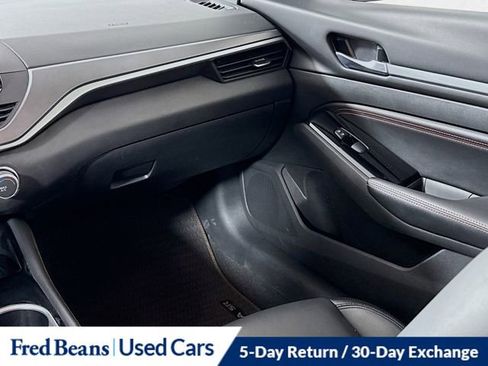 Used 2023 Nissan Altima 2.5 SR FWD image 28
