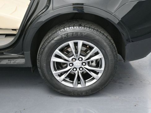 Certified 2023 Cadillac XT5 Premium Luxury image 37