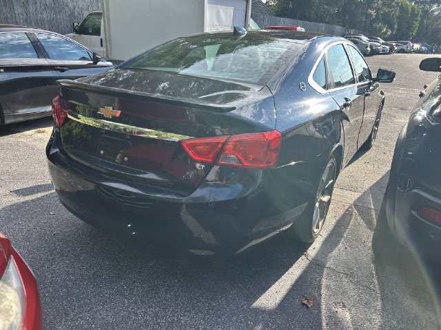 Used 2015 Chevrolet Impala LT FWD image 4