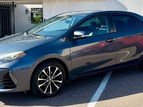 Used 2017 Toyota Corolla SE image 3