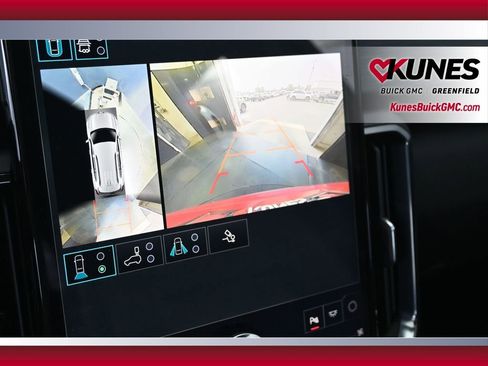 New 2025 GMC Acadia AT4 w/ LPO, Floor Liner Package AWD/4WD image 29