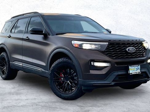 Used 2023 Ford Explorer ST w/ Equipment Group 401A image 11