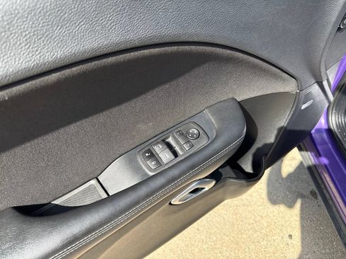 Used 2023 Dodge Challenger SXT RWD image 21
